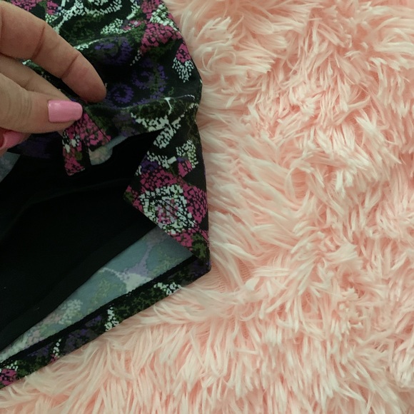 Patterned skort so cute - Picture 3 of 4